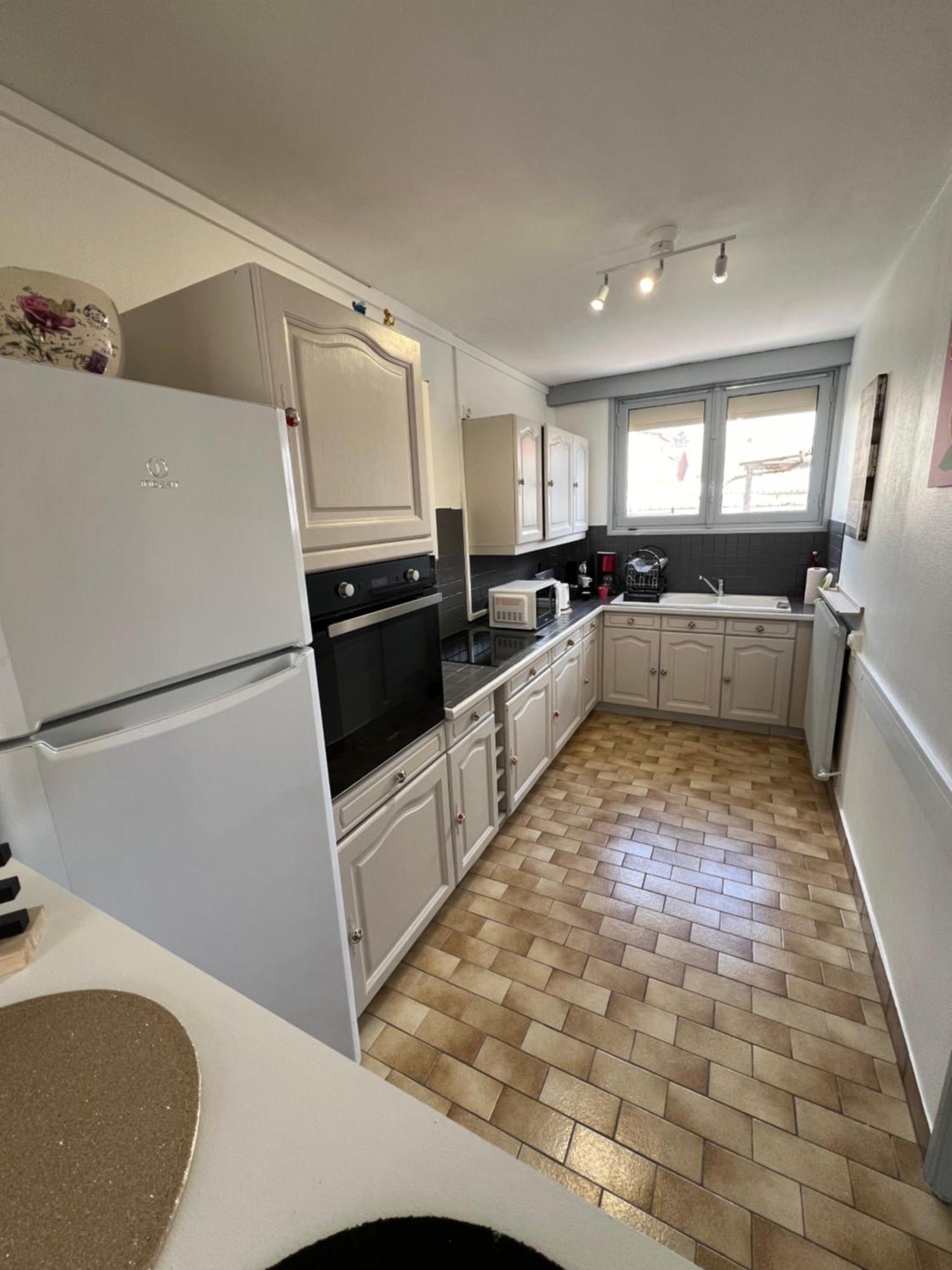 Maison 3 Chambres 6 Personnes Et Garage Chateauroux Bagian luar foto